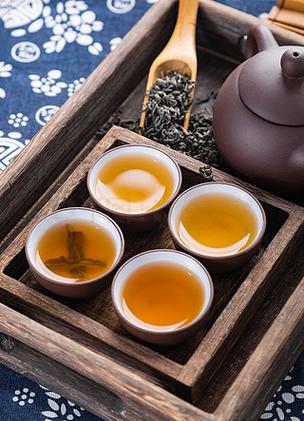 静物中的光阴 茶杯、茶叶与茶具摄影里的静心之味